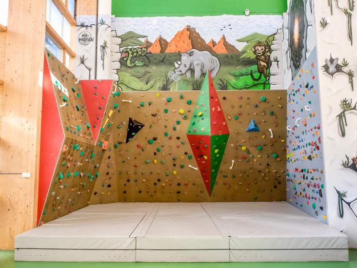 Billedet viser bouldervæggen.